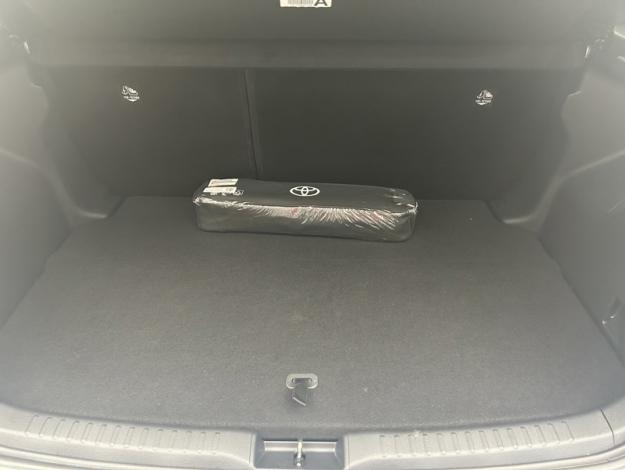 TOYOTA Yaris 116H DYNAMIC  