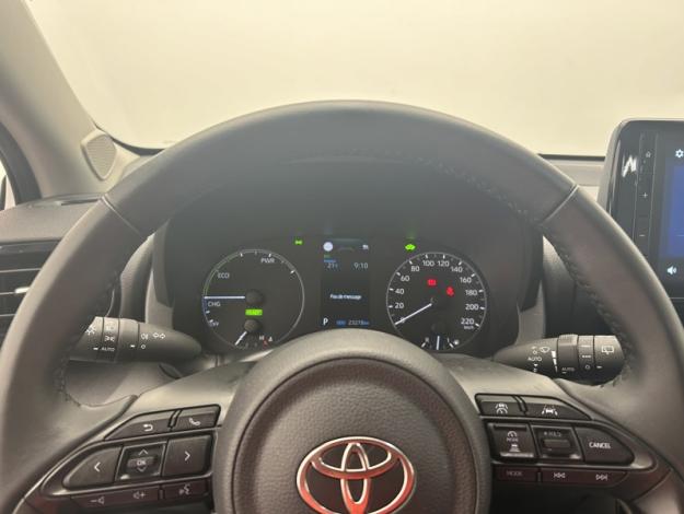 TOYOTA Yaris 116H DYNAMIC  