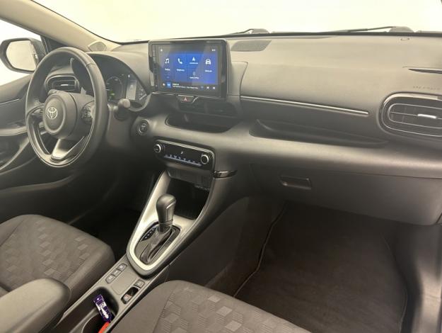 TOYOTA Yaris 116H DYNAMIC  
