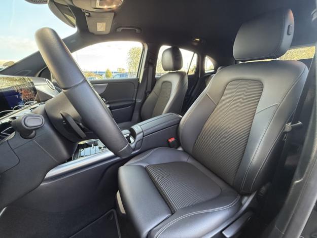 MERCEDES-BENZ GLA 200 d Progressive Line  