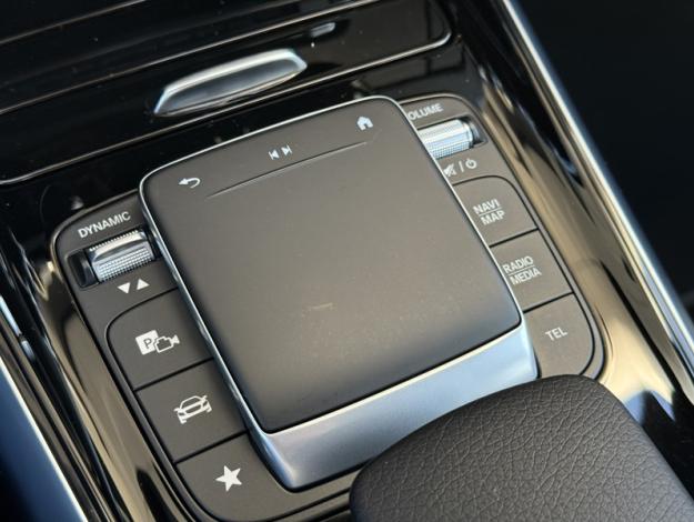 MERCEDES-BENZ GLA 200 d Progressive Line  