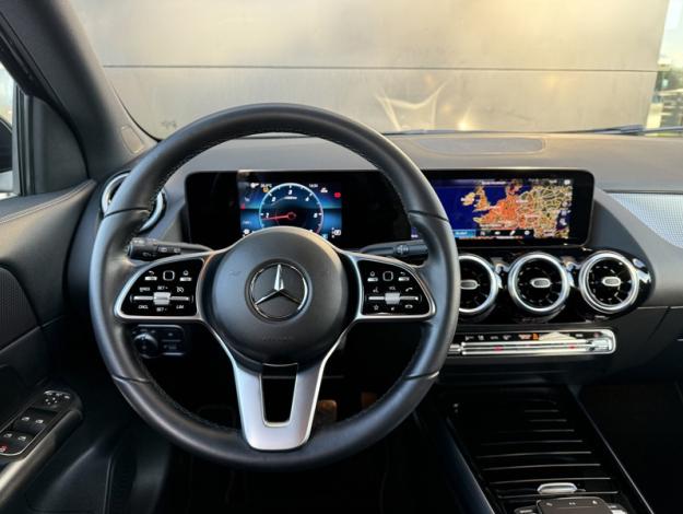MERCEDES-BENZ GLA 200 d Progressive Line  