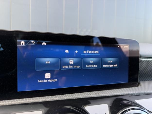 MERCEDES-BENZ Classe A 180 d Business Line  Classe A 180 d Business Line