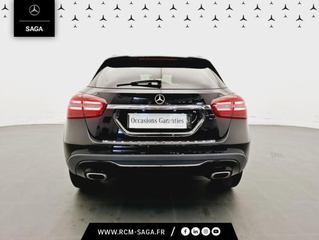 MERCEDES-BENZ GLA 200 Intuition  