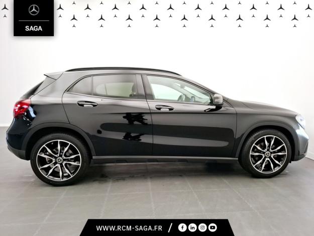 MERCEDES-BENZ GLA 200 Intuition  