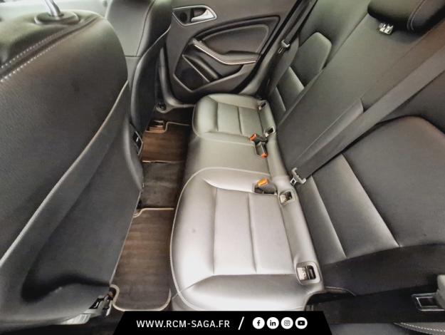 MERCEDES-BENZ GLA 200 Intuition  
