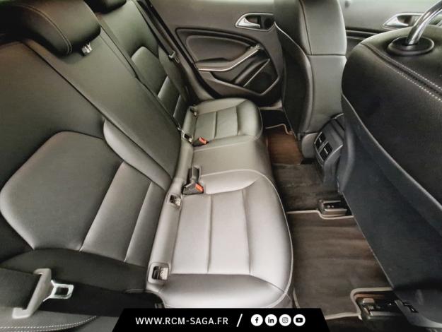 MERCEDES-BENZ GLA 200 Intuition  