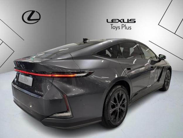 LEXUS ES 300H LUXE  ES 300H HYBRIDE 2WD LUXE PACK INNO NG26 VD