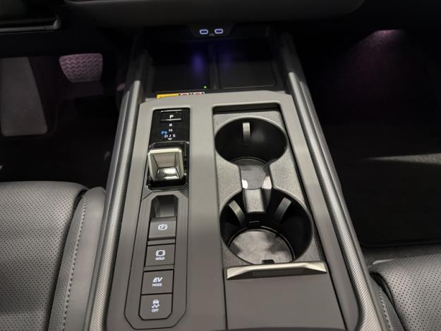 LEXUS ES 300H LUXE  ES 300H HYBRIDE 2WD LUXE PACK INNO NG26 VD