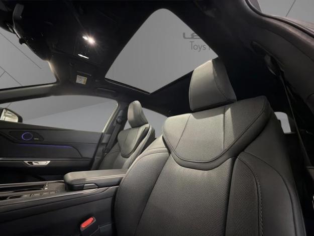 LEXUS ES 300H LUXE  ES 300H HYBRIDE 2WD LUXE PACK INNO NG26 VD
