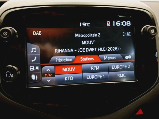 TOYOTA Aygo 1.0 VVT-i xshift  x-play   BVA5