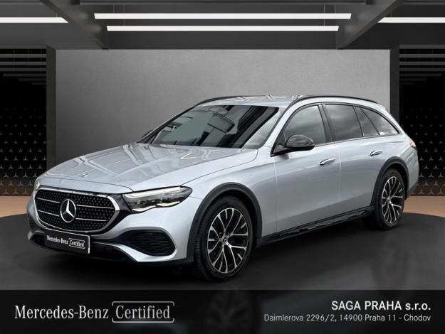 MERCEDES-BENZ Třída E E 220 d 4MATIC All-Terrain Night (1/18)