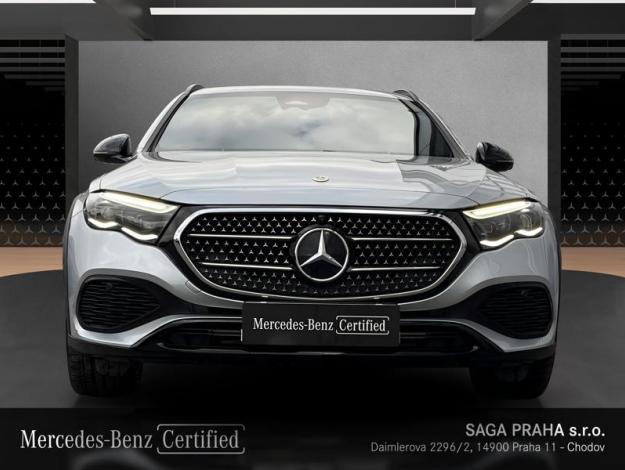 MERCEDES-BENZ Třída E E 220 d 4MATIC All-Terrain Night (8/18)