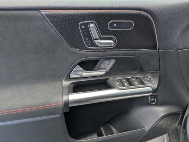 MERCEDES-BENZ Classe B 200 AMG Line Edition  