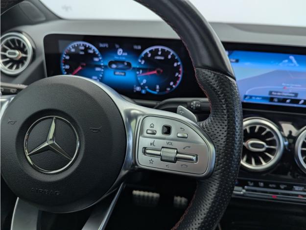 MERCEDES-BENZ Classe B 200 AMG Line Edition  