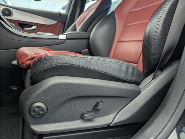 MERCEDES-BENZ GLC Coupé GLC 220 d 4MATIC Coupé Business Line Launch Edition  