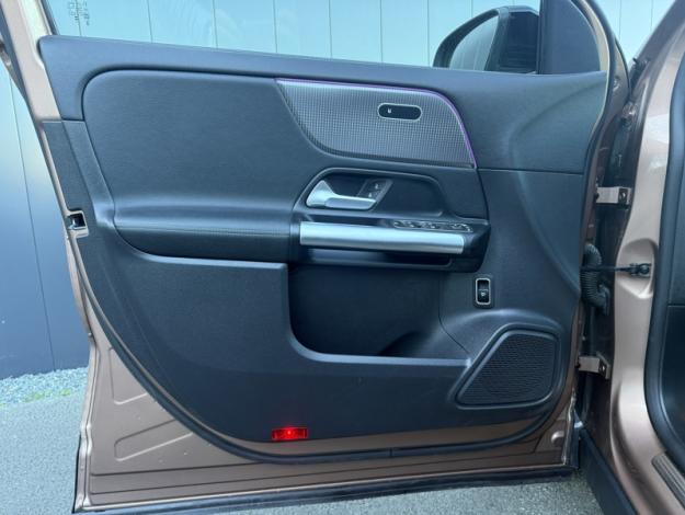 MERCEDES-BENZ GLA 200 d  Business Line  