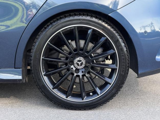 MERCEDES-BENZ Classe A 200 AMG Line  