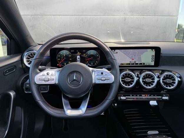 MERCEDES-BENZ Classe A 200 AMG Line  