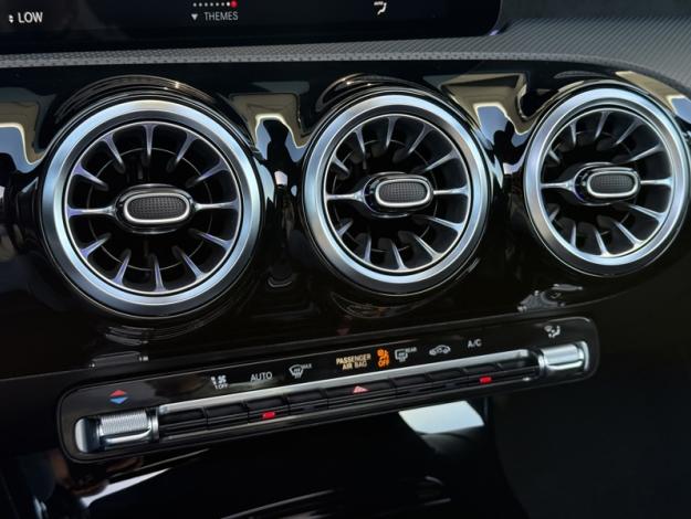 MERCEDES-BENZ Classe A 200 AMG Line  