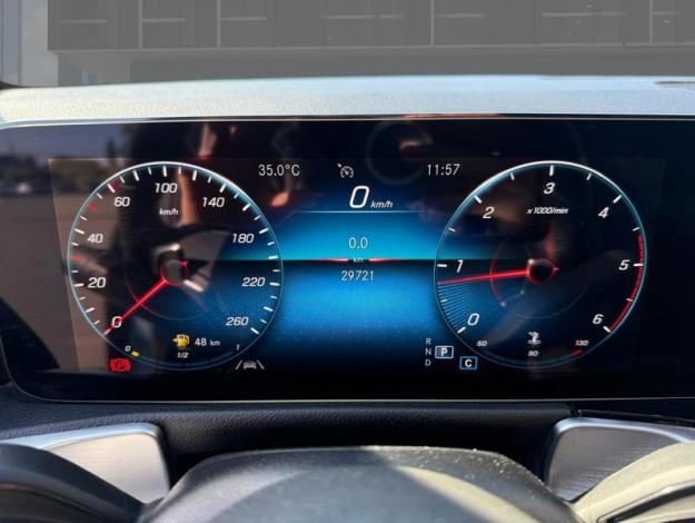 MERCEDES-BENZ GLB 180 d AMG Line  