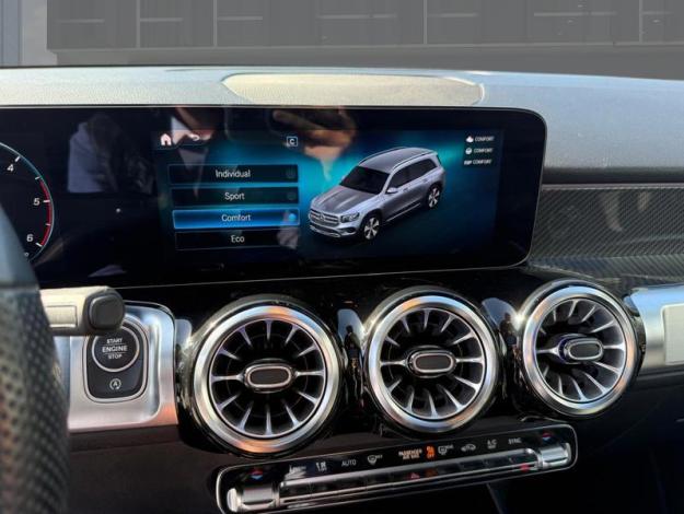 MERCEDES-BENZ GLB 180 d AMG Line  