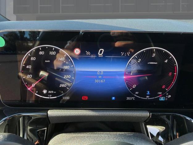 MERCEDES-BENZ GLA 200 d AMG Line  
