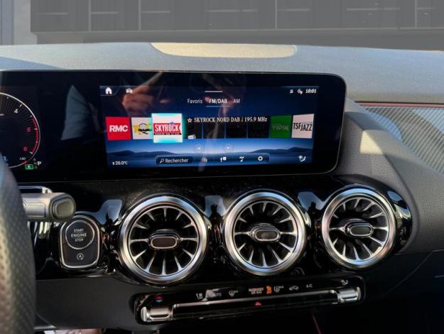 MERCEDES-BENZ GLA 200 d AMG Line  