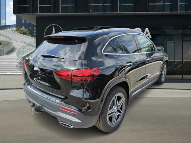 MERCEDES-BENZ GLA 180 AMG Line   Star Edition