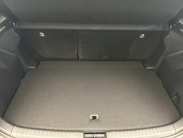 TOYOTA Yaris 116h Dynamic  