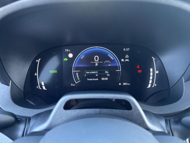TOYOTA Yaris Cross Hybrid 2WD Design pack  130 ch 