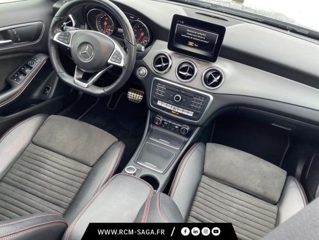 MERCEDES-BENZ GLA 200 Fascination  