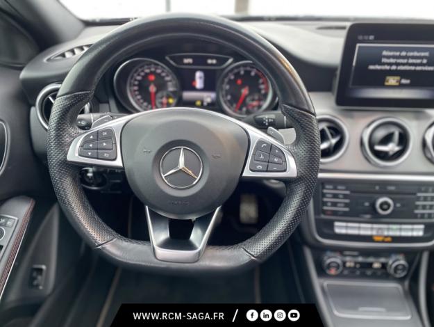 MERCEDES-BENZ GLA 200 Fascination  