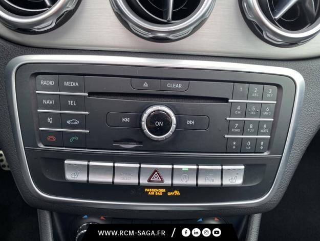MERCEDES-BENZ GLA 200 Fascination  