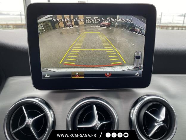 MERCEDES-BENZ GLA 200 Fascination  
