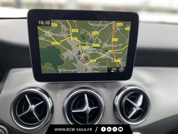 MERCEDES-BENZ GLA 200 Fascination  