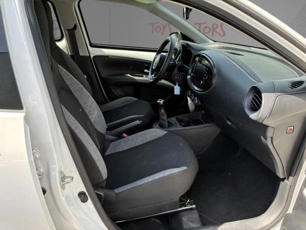 TOYOTA Aygo X 1.0 VVT-i 72 Dynamic   