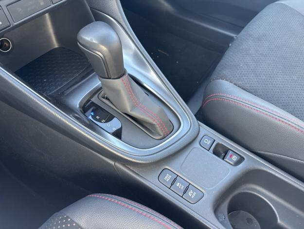 TOYOTA Yaris Hybride 116h GR SPORT  