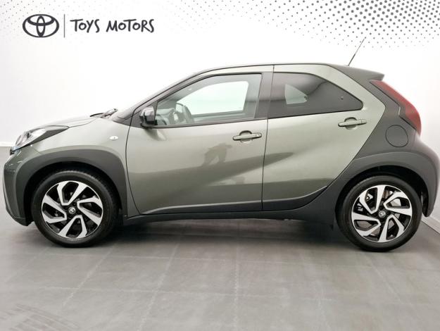 TOYOTA Aygo X 1.0 VVT-I 72 DESIGN   