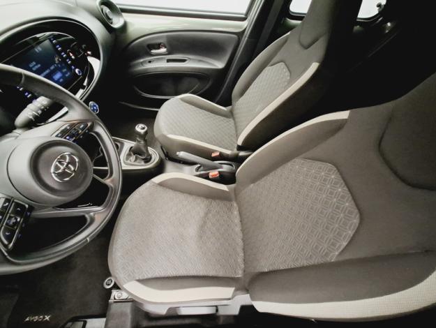 TOYOTA Aygo X 1.0 VVT-I 72 DESIGN   