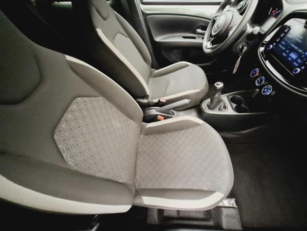 TOYOTA Aygo X 1.0 VVT-I 72 DESIGN   
