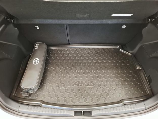 TOYOTA Yaris 116h Design  PACK CONFORT 