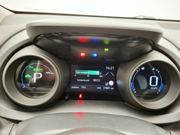 TOYOTA Yaris 116h Design  PACK CONFORT 