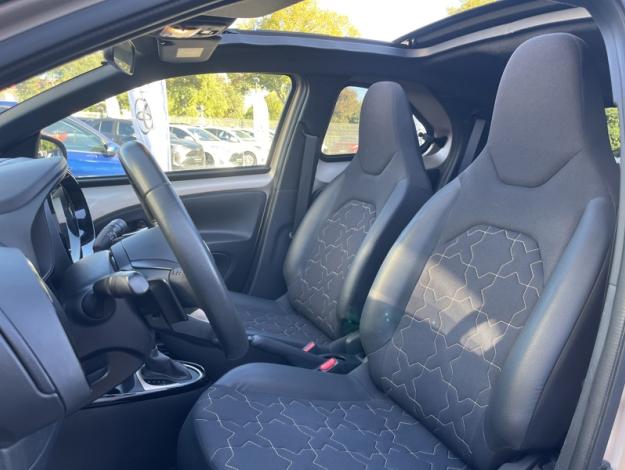 TOYOTA Aygo X 72 AIR COLLECTION Radar  
