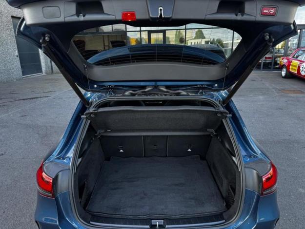 MERCEDES-BENZ GLA 200 d AMG Pack Night  