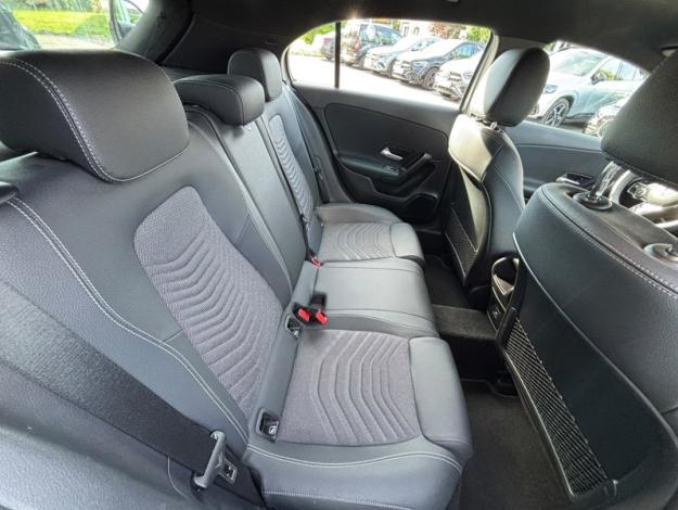 MERCEDES-BENZ A 180 Luxury Line  