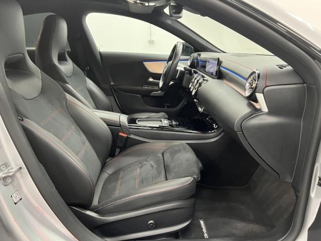 MERCEDES-BENZ CLA 180 d Coupé AMG Pack Night Pano  