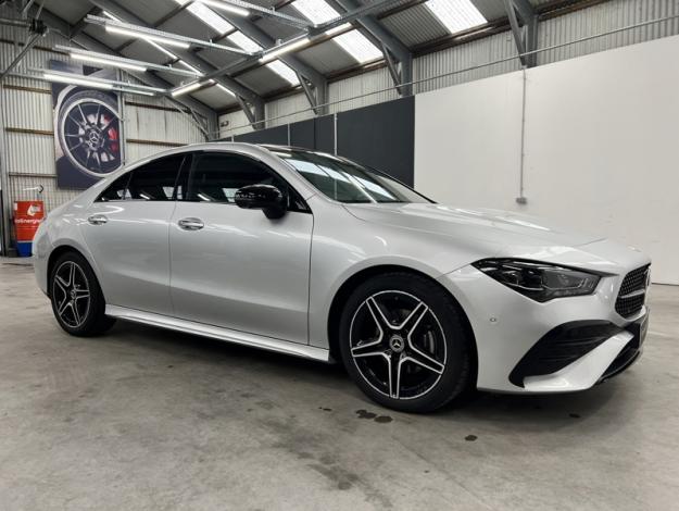 MERCEDES-BENZ CLA 180 d Coupé AMG Pack Night Pano  