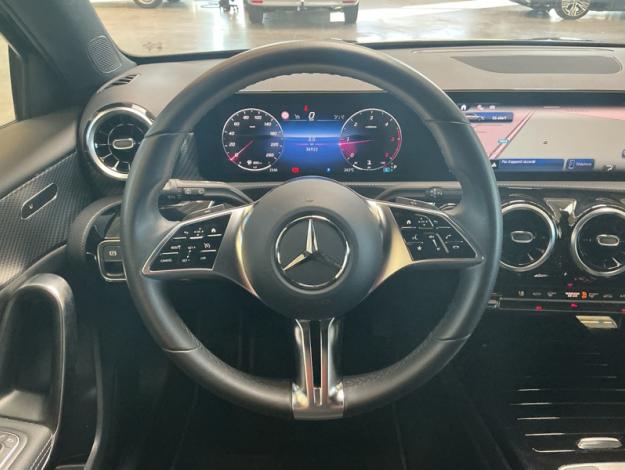 MERCEDES-BENZ A 180 d Luxury Line  