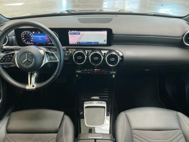MERCEDES-BENZ A 180 d Luxury Line  